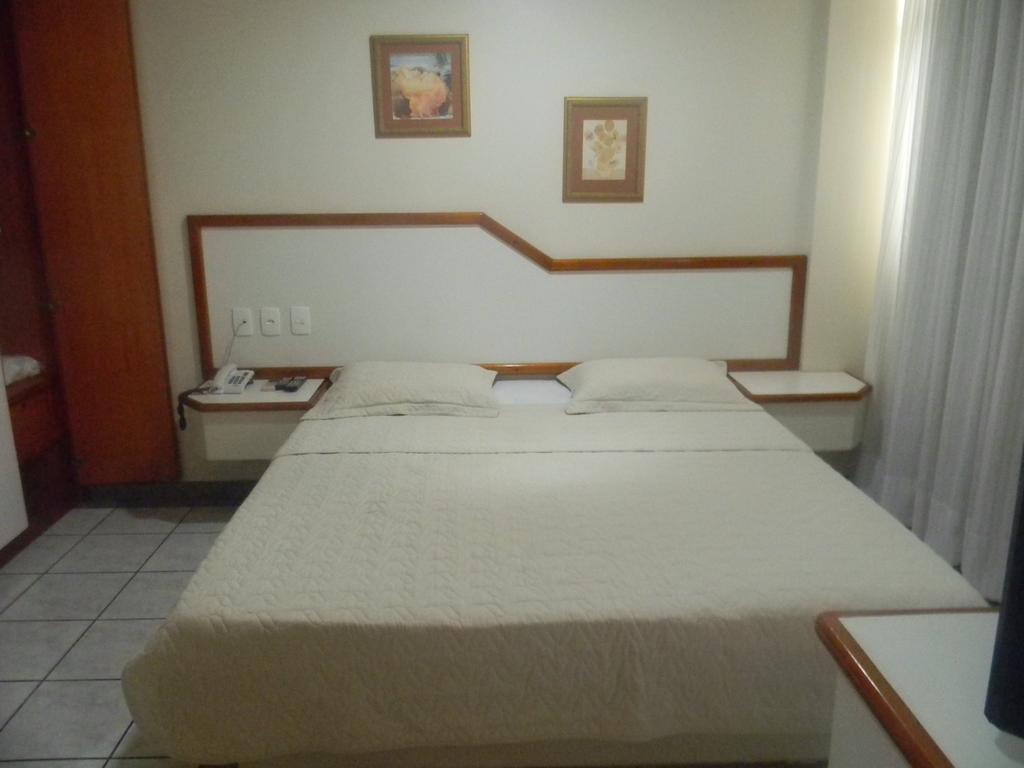 Hotel Slaass Nin Phòng bức ảnh